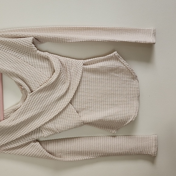 Free People Marley off shoulder cross front long sleeve top - Picture 4 of 12